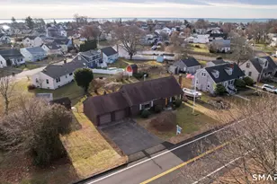 559 Oak Bluff Ave, Stratford, CT 06615 - Photo 5