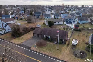 559 Oak Bluff Ave, Stratford, CT 06615 - Photo 3