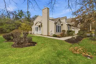 25 Hamden Hills Dr, Hamden, CT 06518 - Photo 25