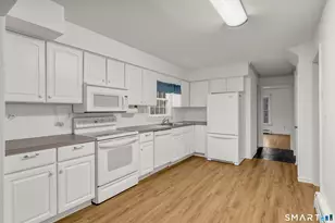 40 Deerfield Dr, Guilford, CT 06437 - Photo 17