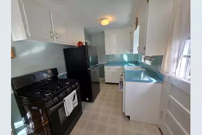 64 Woodrow Avenue, Norwich, CT 06360 - Photo 9