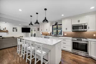 137 Greenwood Ln, Monroe, CT 06468 - Photo 13