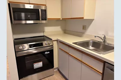 82 Longview Street #APT 34, Waterford, CT 06385 - Photo 7