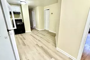 92 W Main St, Vernon, CT 06066 - Photo 3