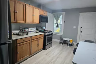 279 E Elm St, Torrington, CT 06790 - Photo 7