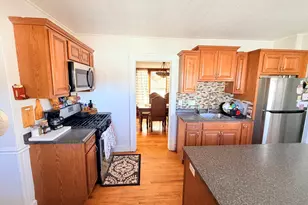 108 Commonwealth Ave, New Britain, CT 06053 - Photo 13