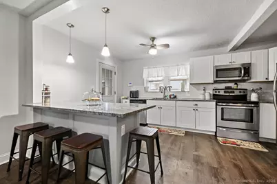 75 Newington Avenue, New Britain, CT 06051 - Photo 9