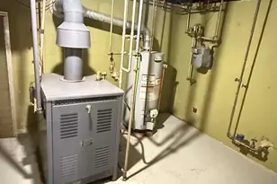 826 Brewer St, East Hartford, CT 06118 - Photo 19