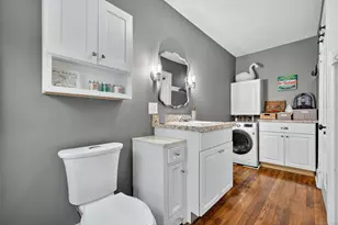 35 Menghi St, New London, CT 06320 - Photo 17