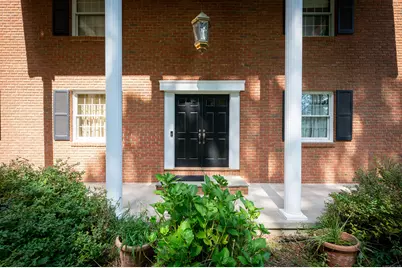 136 Knobloch Lane, Stamford, CT 06902 - Photo 3