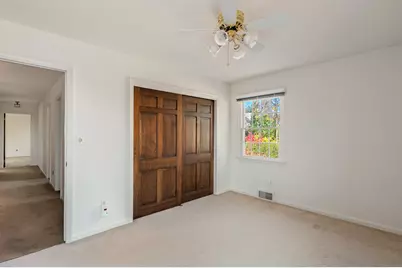 136 Knobloch Lane, Stamford, CT 06902 - Photo 19