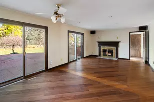 136 Knobloch Ln, Stamford, CT 06902 - Photo 13