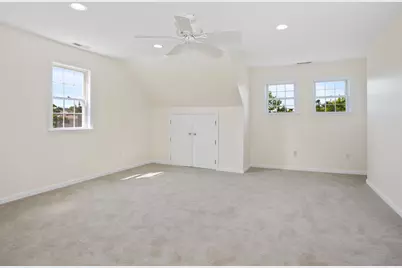 19 Stillwater Avenue #APT E, Stamford, CT 06902 - Photo 3