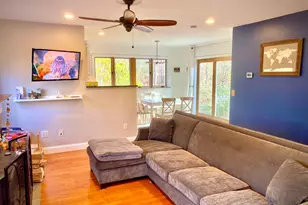 37 Newfane Rd, New Fairfield, CT 06812 - Photo 3