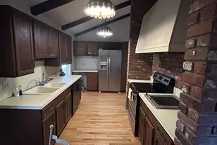 96 Round Hill Rd, Naugatuck, CT 06770 - Photo 9