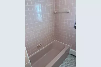 642 Beechmont Avenue, Bridgeport, CT 06606 - Photo 15