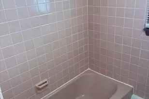 642 Beechmont Ave, Bridgeport, CT 06606 - Photo 15