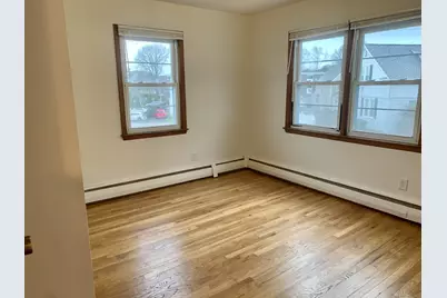 642 Beechmont Avenue, Bridgeport, CT 06606 - Photo 9