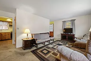 5 Assumption St, New Haven, CT 06513 - Photo 17