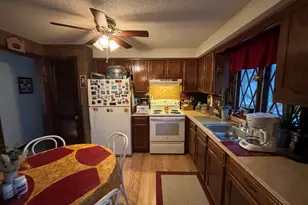 419 Gracey Ave, Meriden, CT 06451 - Photo 11