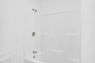 1004 Broad St, Hartford, CT 06106 - Photo 5