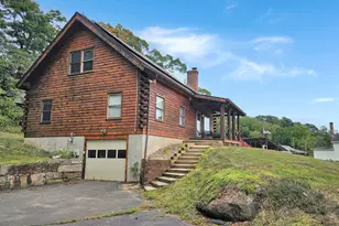 698 Leetes Island Rd, Branford, CT 06405 - Photo 3