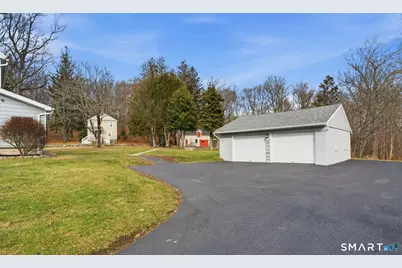 292 Park Rd Extension, Middlebury, CT 06762 - Photo 5