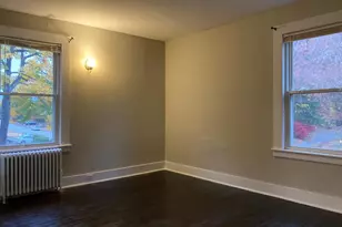 14 Glenwood St, Manchester, CT 06040 - Photo 9