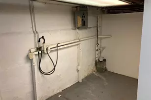 14 Glenwood St, Manchester, CT 06040 - Photo 13