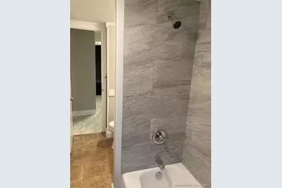 14 Glenwood Street, Manchester, CT 06040 - Photo 11