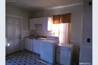 306 Carroll Avenue, Bridgeport, CT 06607 - Photo 5