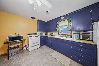 127 Fairfield Avenue, Waterbury, CT 06708 - Photo 9