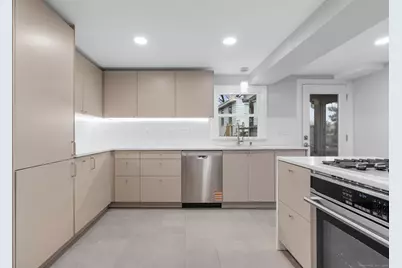 21 Ormond Street, Milford, CT 06461 - Photo 11