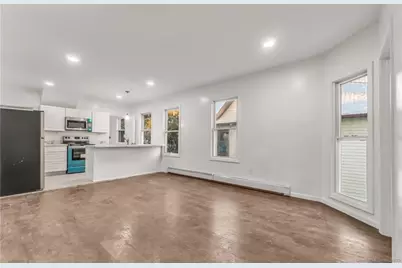 74 Carleton Avenue, Bridgeport, CT 06604 - Photo 5