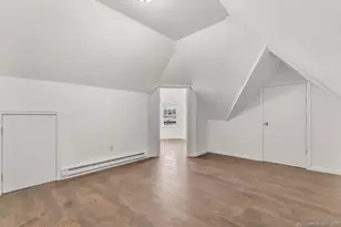 74 Carleton Ave, Bridgeport, CT 06604 - Photo 9