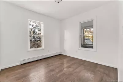 74 Carleton Avenue, Bridgeport, CT 06604 - Photo 13