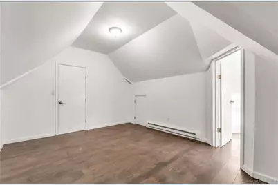 74 Carleton Avenue, Bridgeport, CT 06604 - Photo 11