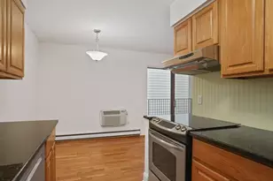 910 Hope St, Stamford, CT 06907 - Photo 11