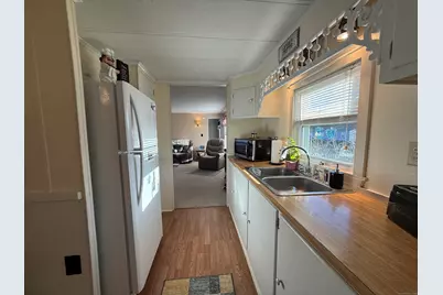 10 Highland Drive, Thompson, CT 06262 - Photo 11