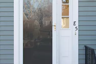 611 Ocean Ave, New London, CT 06320 - Photo 3