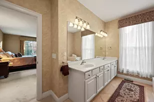 8 Kenington Rd, Avon, CT 06001 - Photo 21