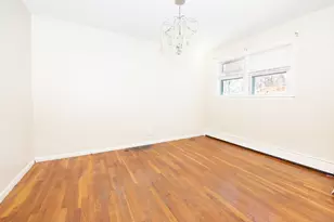 70 Pleasantview Ave, Bridgeport, CT 06606 - Photo 9