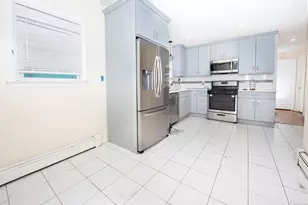 70 Pleasantview Ave, Bridgeport, CT 06606 - Photo 5