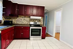 3 Elm Dr, West Hartford, CT 06110 - Photo 7