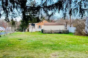 3 Elm Dr, West Hartford, CT 06110 - Photo 21