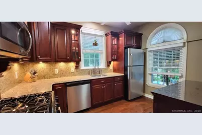 101 Madeline Avenue #APT 51, Waterbury, CT 06708 - Photo 9