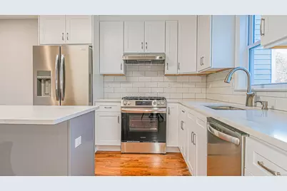 206 Huntington Turnpike, Bridgeport, CT 06610 - Photo 9