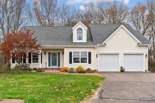 18 Daniel Cir, Suffield, CT 06078 - Photo 1