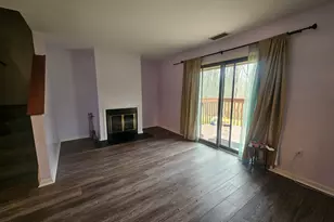 135 Village Square Dr, New Britain, CT 06053 - Photo 7