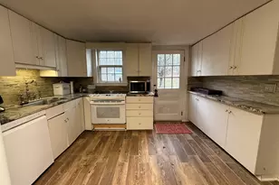 52 Lovers Ln, East Lyme, CT 06333 - Photo 3